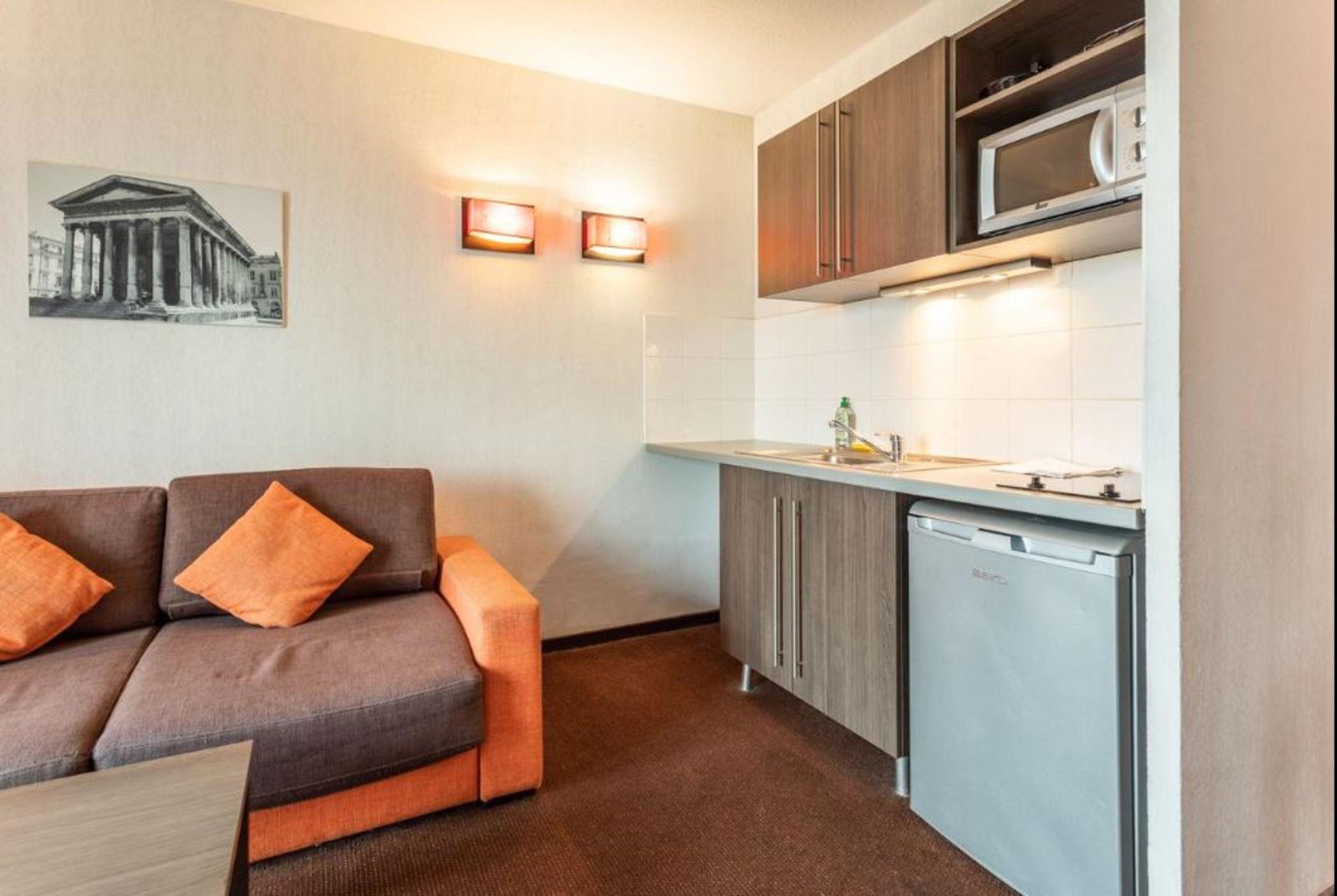 Comfort Aparthotel Nimes Centre Exteriér fotografie