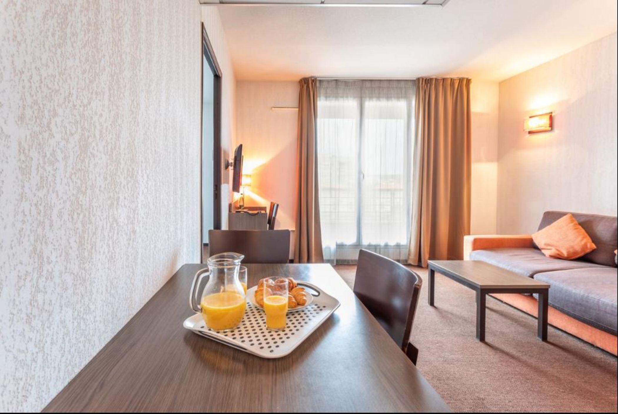 Comfort Aparthotel Nimes Centre Exteriér fotografie