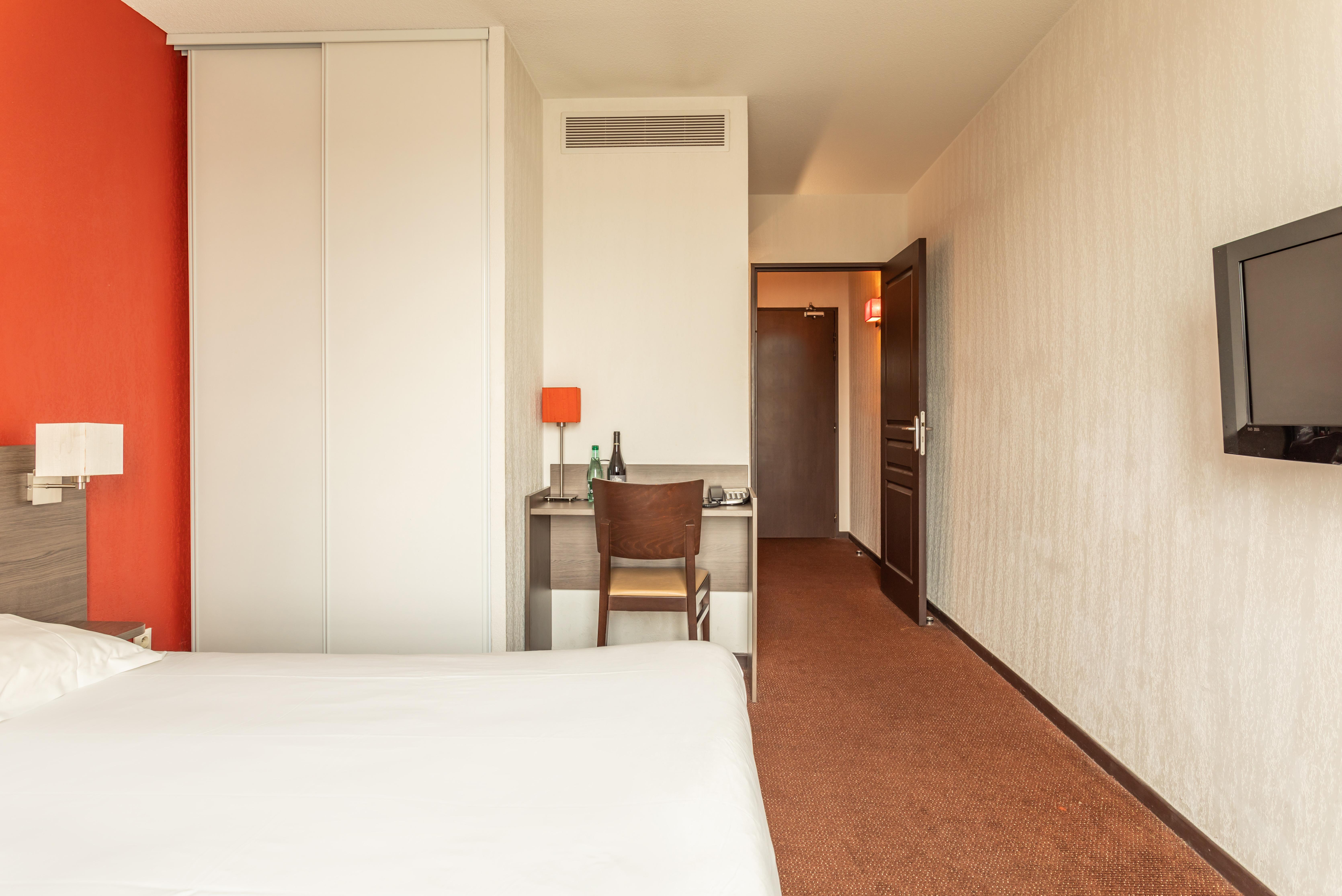 Comfort Aparthotel Nimes Centre Exteriér fotografie