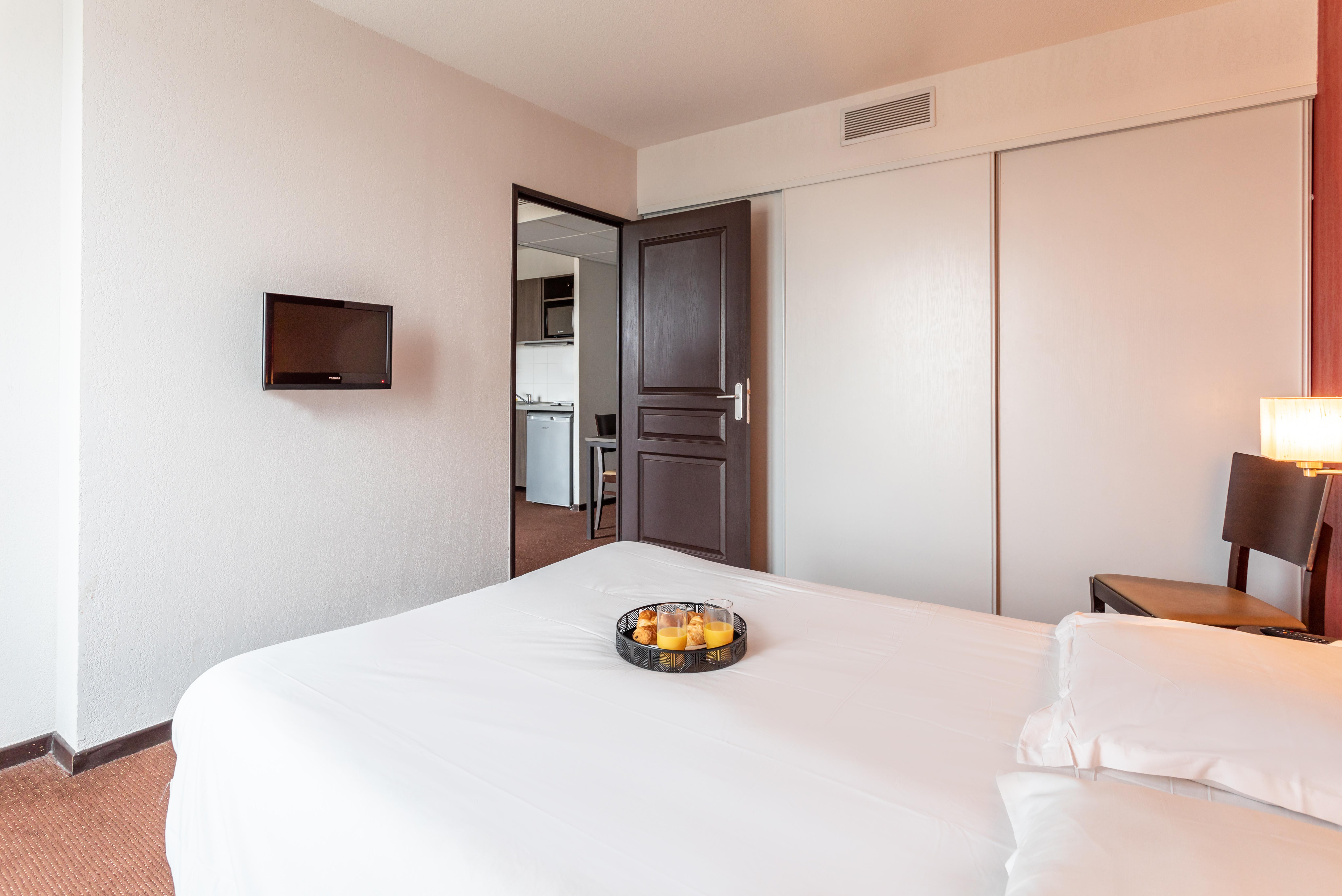 Comfort Aparthotel Nimes Centre Exteriér fotografie
