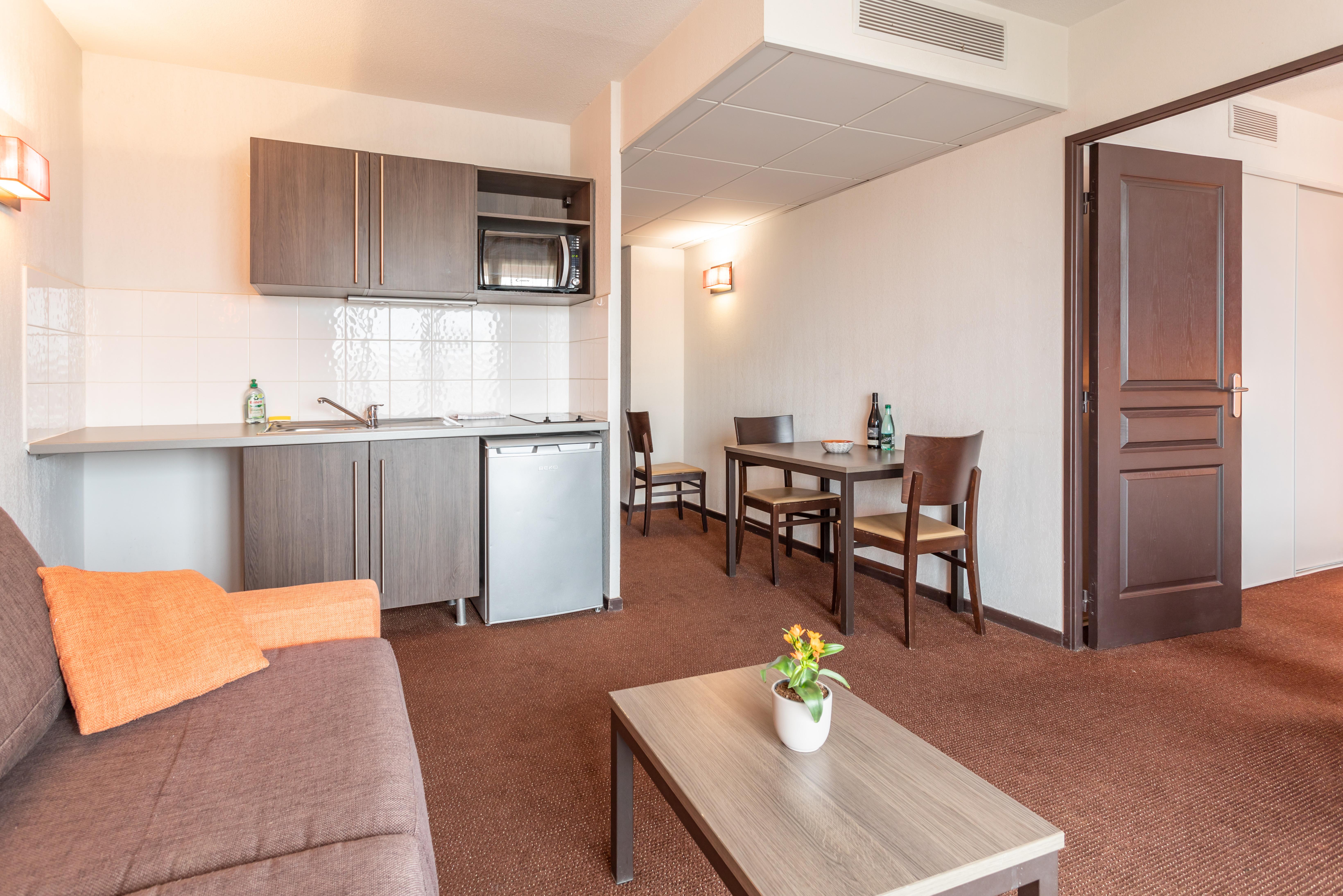 Comfort Aparthotel Nimes Centre Exteriér fotografie