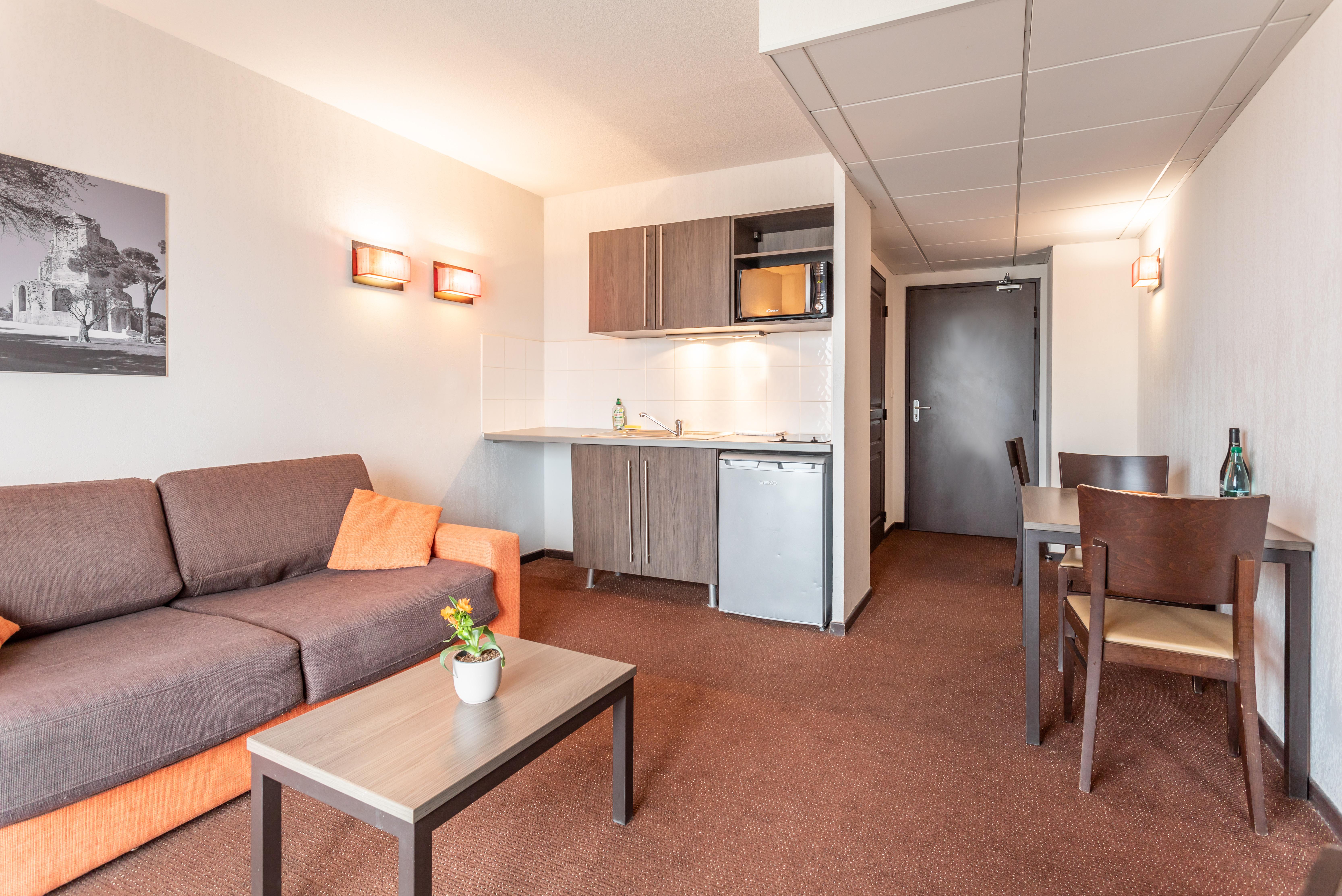 Comfort Aparthotel Nimes Centre Exteriér fotografie