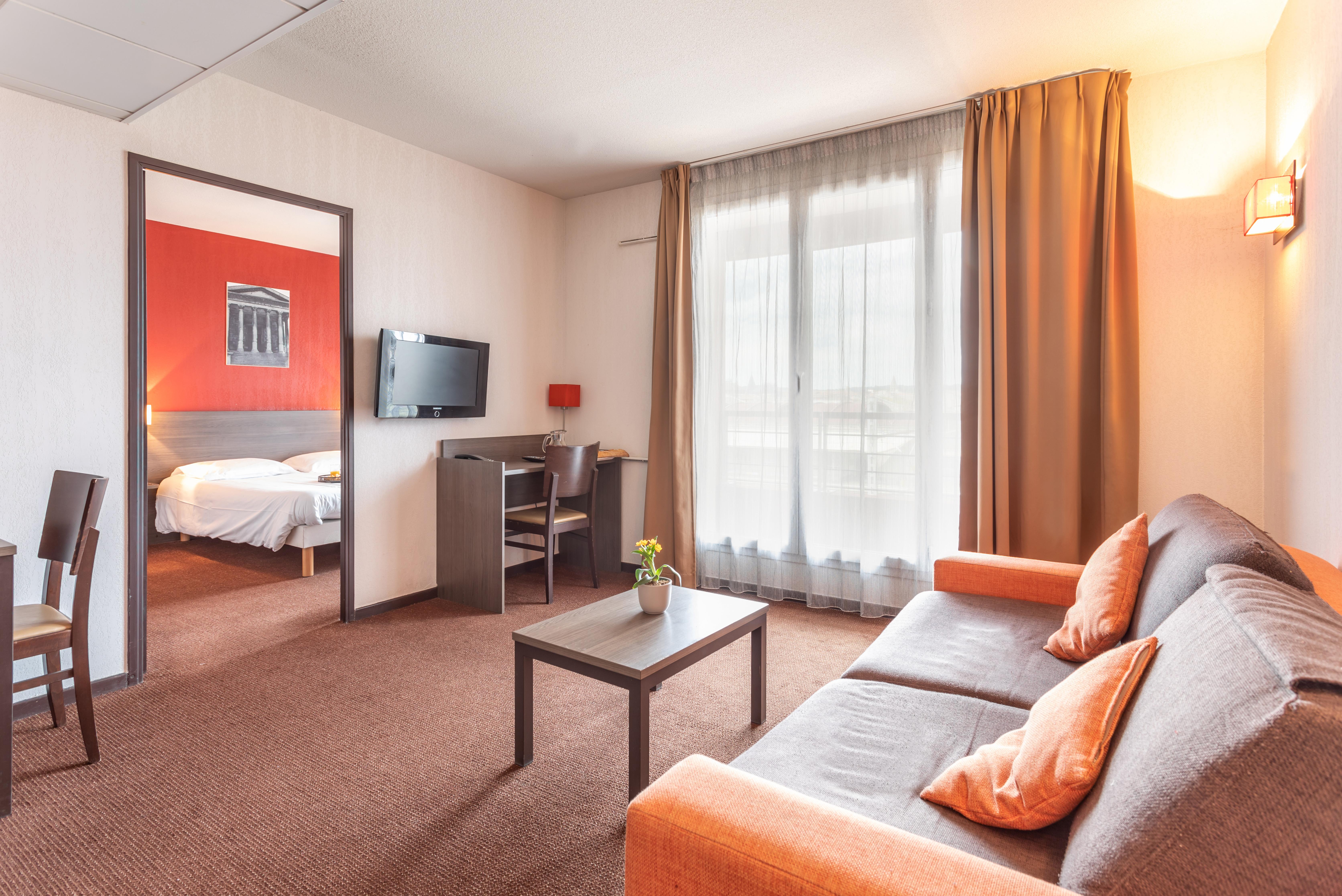 Comfort Aparthotel Nimes Centre Exteriér fotografie