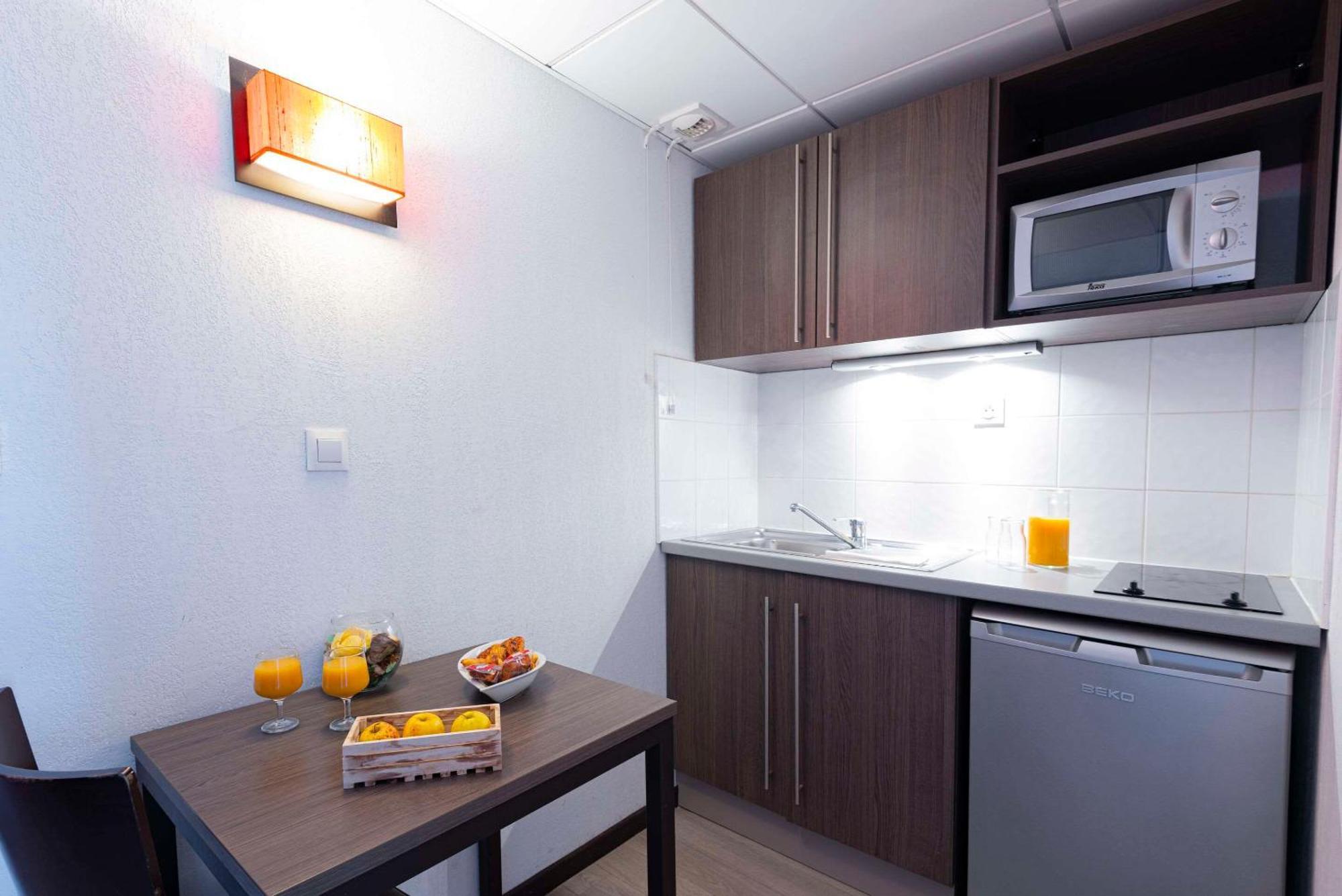 Comfort Aparthotel Nimes Centre Exteriér fotografie