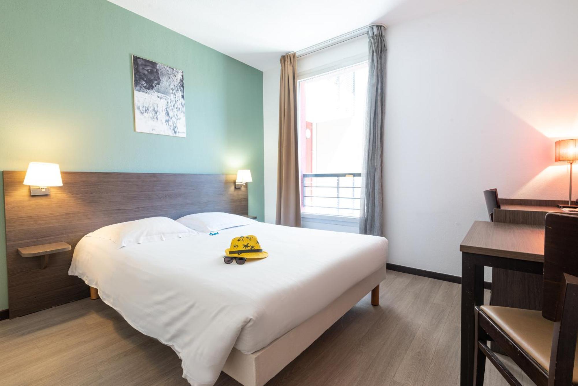 Comfort Aparthotel Nimes Centre Exteriér fotografie