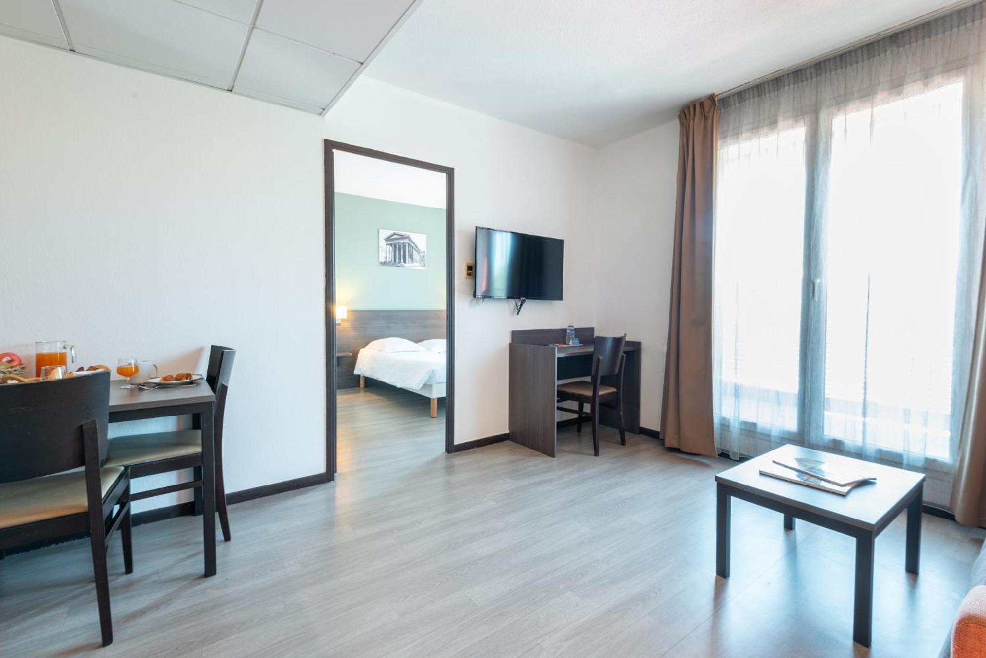 Comfort Aparthotel Nimes Centre Exteriér fotografie