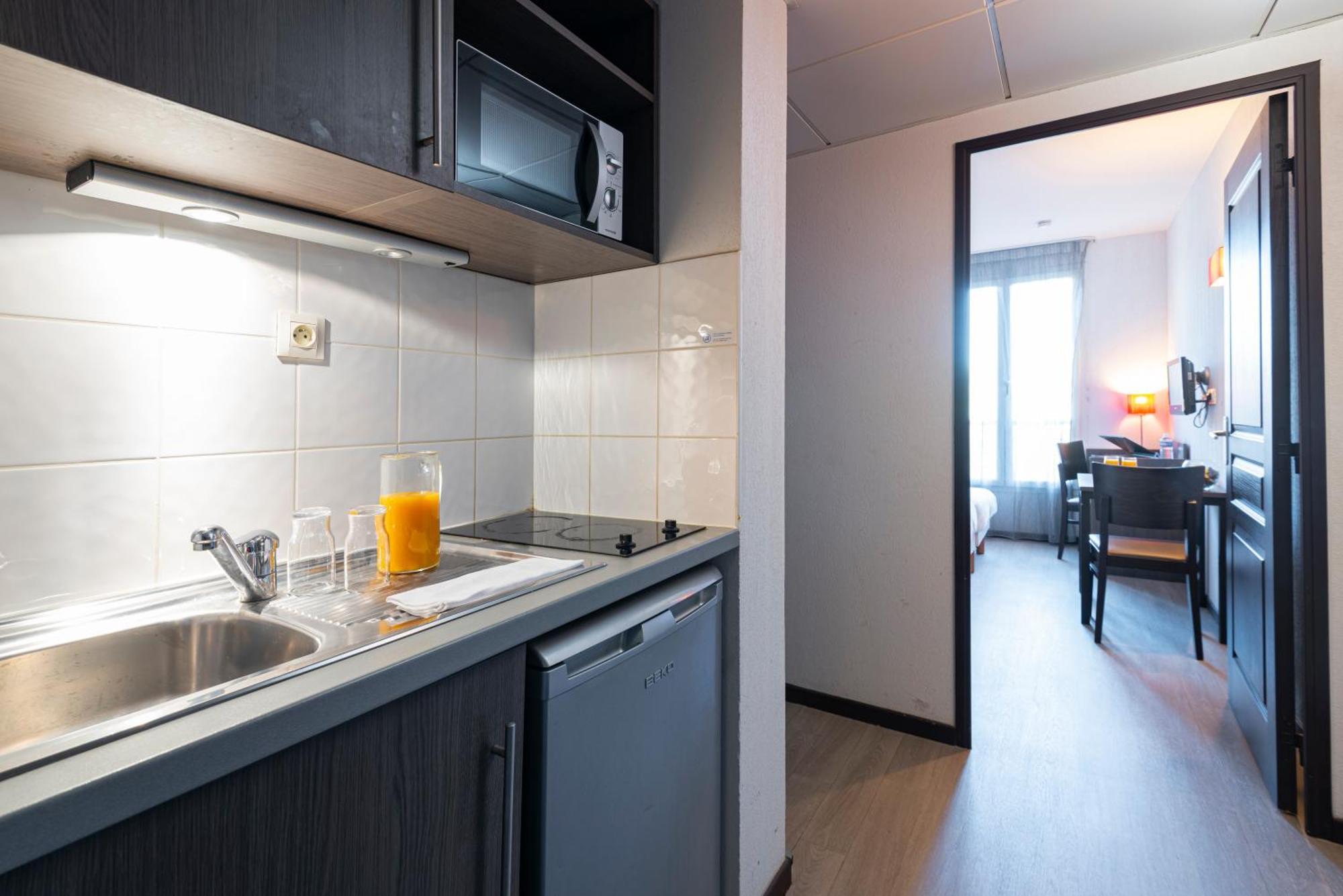 Comfort Aparthotel Nimes Centre Exteriér fotografie